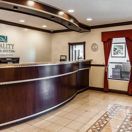 Comfort Inn & Suites Quakertown Exterior photo